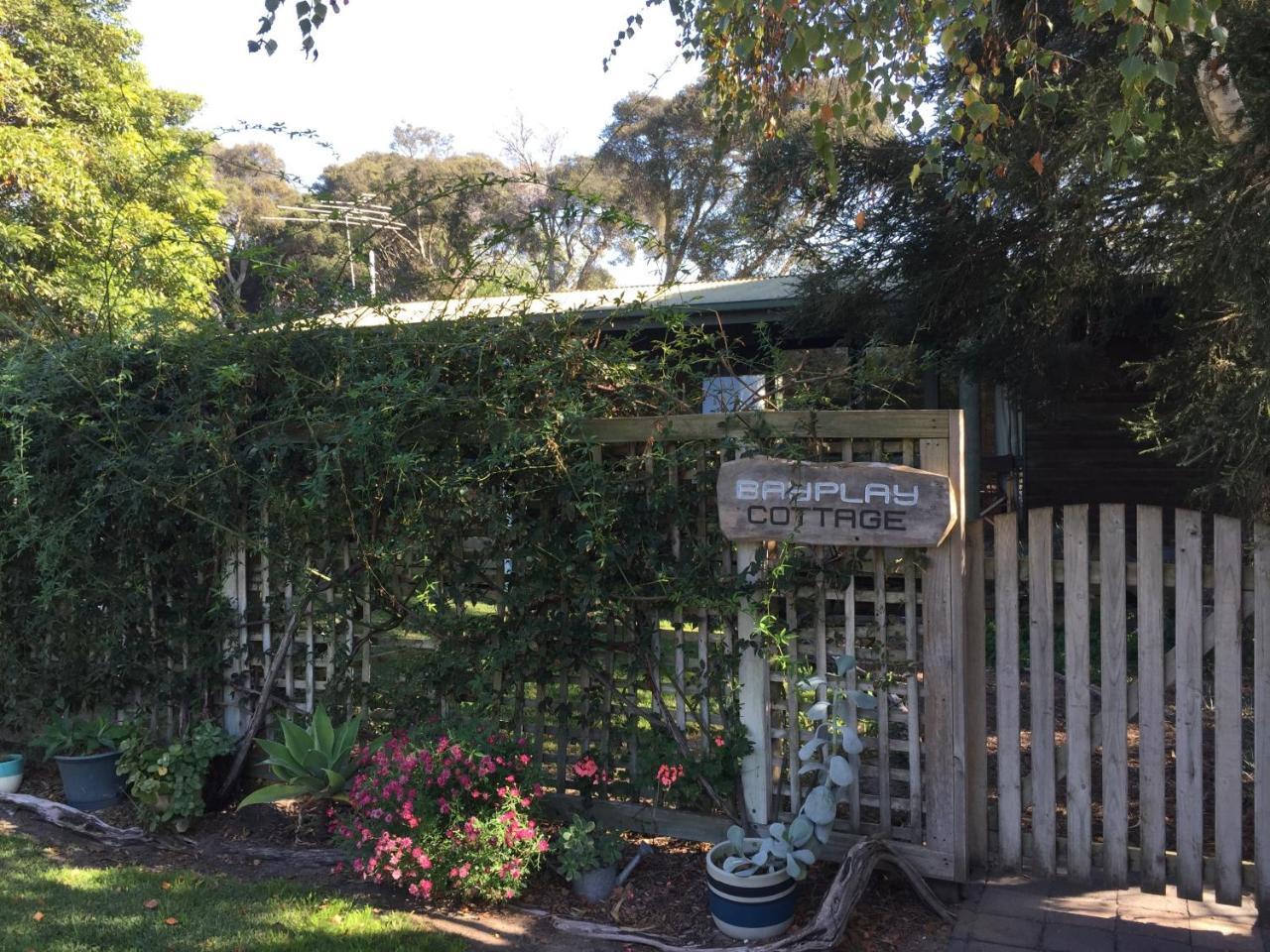 Bayplay Beach Cottage - Pet Friendly Куинсклиф Екстериор снимка